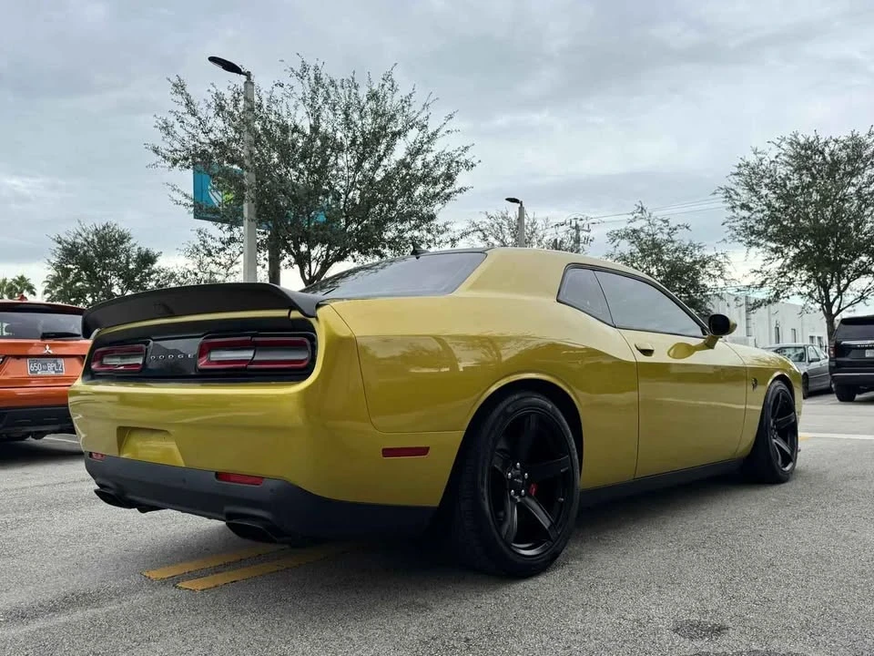 2021 Dodge Challenger SRT Hellcat 3rd Gen - Image 5 of 19