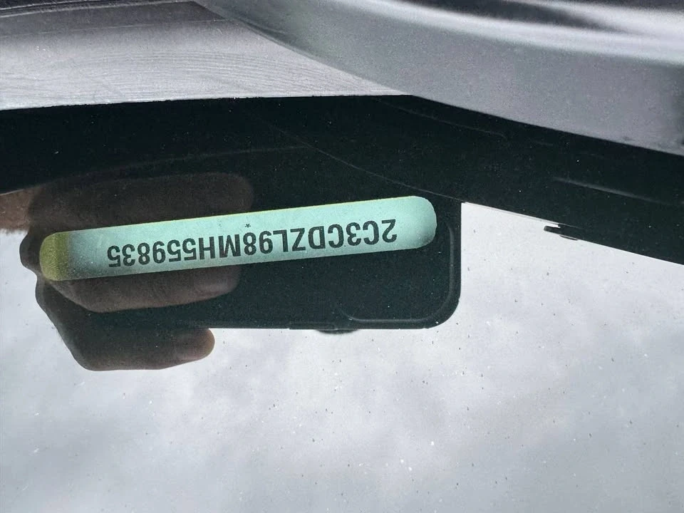 2021 Dodge Challenger SRT Hellcat 3rd Gen - Image 9 of 10
