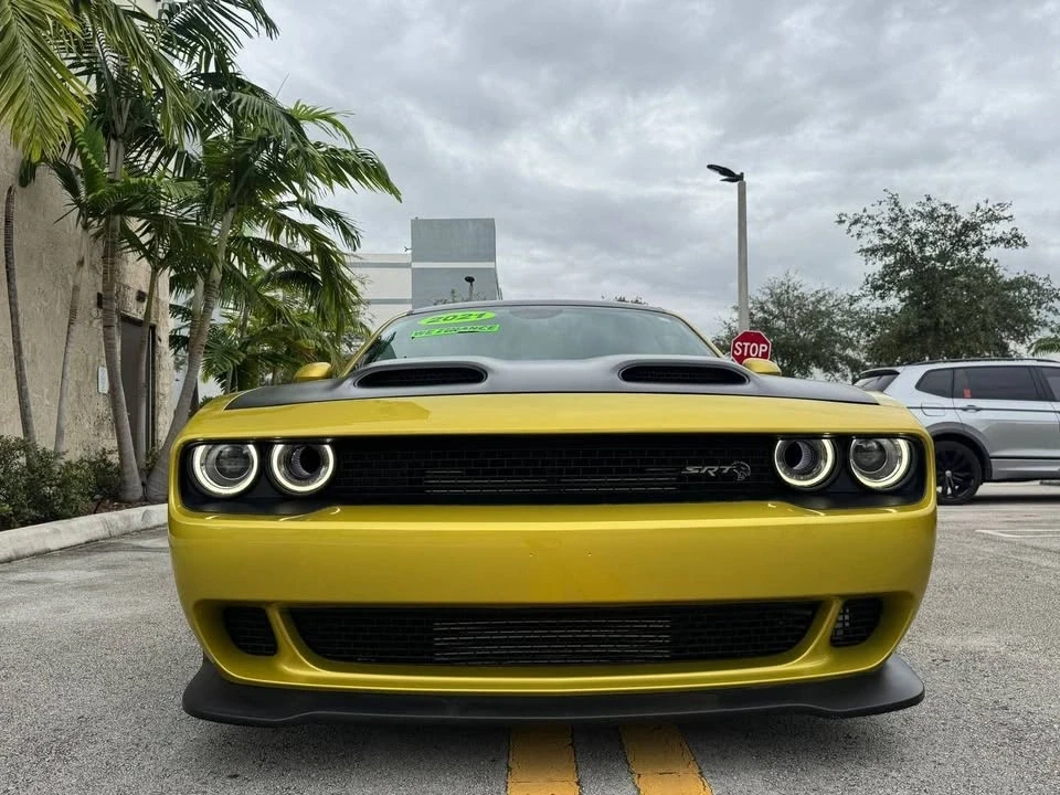 2021 Dodge Challenger SRT Hellcat 3rd Gen - Image 5 of 10
