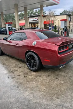 2021 Dodge challenger SXT V6 plus coupe 2D