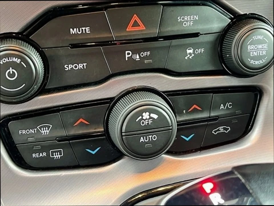 2021 Dodge Challenger 3rd Gen - Image 15 of 20