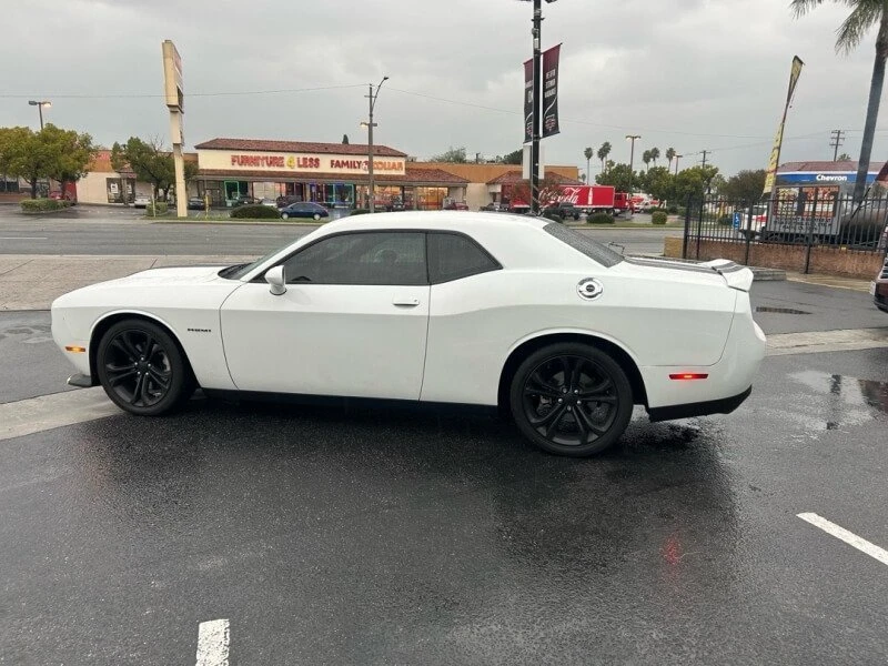 2021 Dodge Challenger 3rd Gen - Image 2 of 7