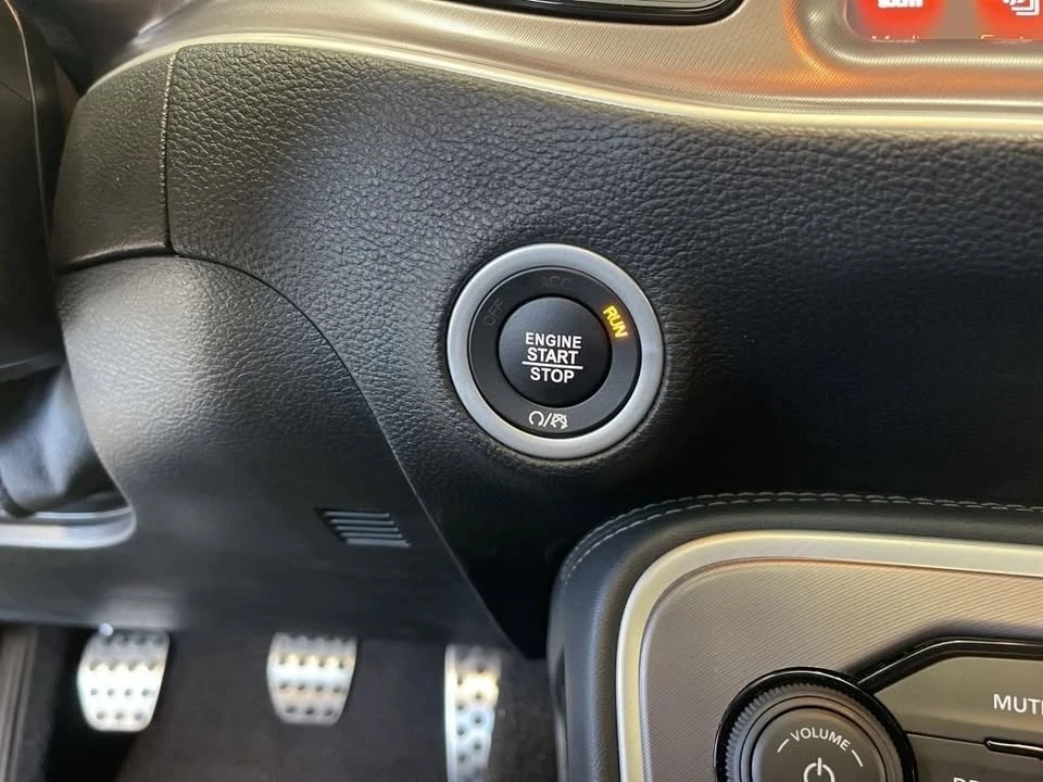 2021 Dodge Challenger 3rd Gen - Image 12 of 19