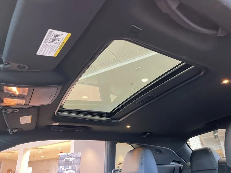 2021 Dodge Challenger 3rd Gen - Image 16 of 19