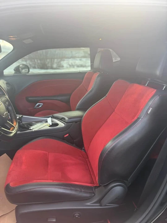2021 Dodge Challenger 3rd Gen - Image 9 of 12