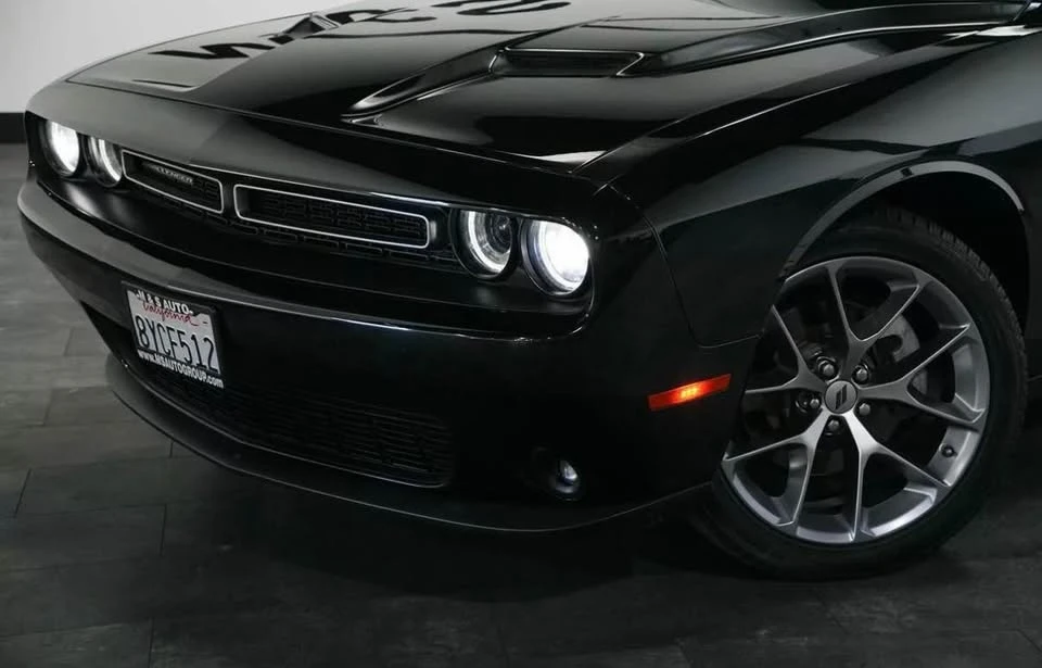 2021 Dodge Challenger 3rd Gen - Image 8 of 18