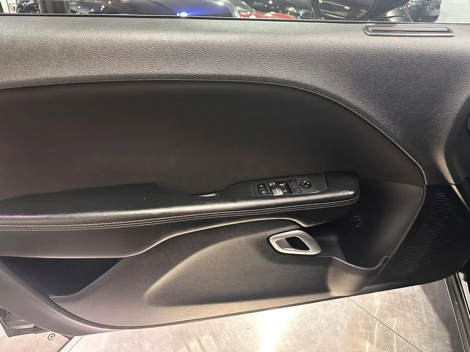 2021 Dodge Challenger 3rd Gen - Image 9 of 17