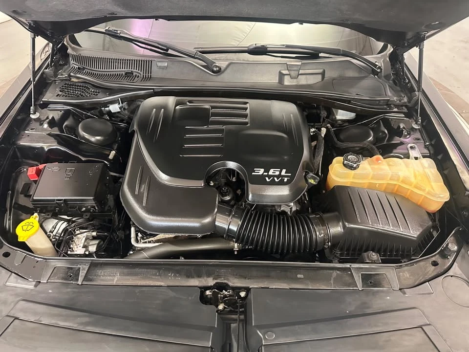 2021 Dodge Challenger 3rd Gen - Image 16 of 17