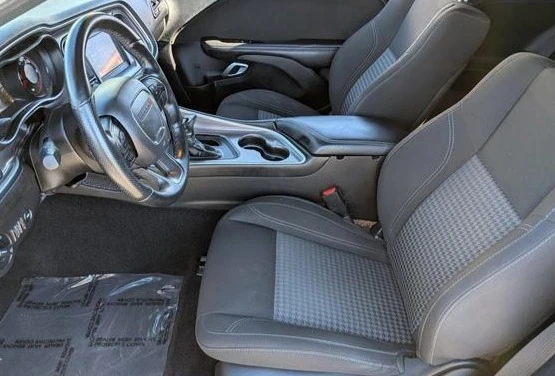 2021 Dodge Challenger 3rd Gen - Image 9 of 12