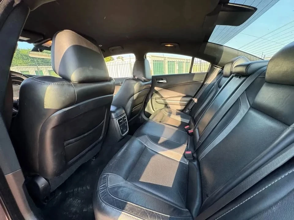 2021 Dodge Charger 8th Gen - Image 9 of 10