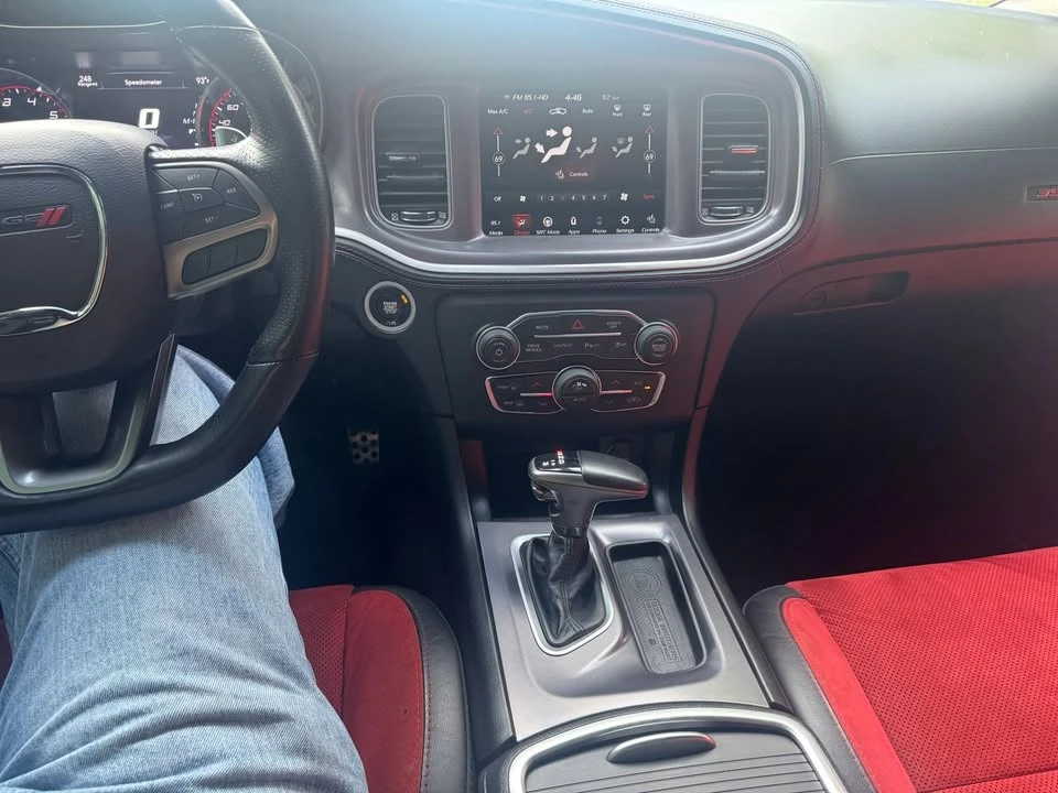 2021 Dodge Charger 7th Gen - Image 15 of 18