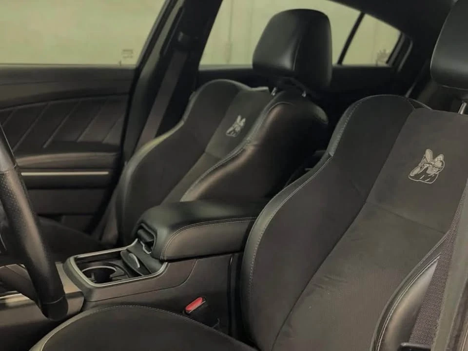 2021 Dodge Charger 8th Gen - Image 6 of 7