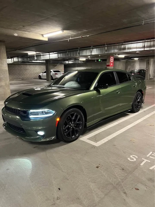 2021 Dodge Charger 8th Gen - Image 4 of 18