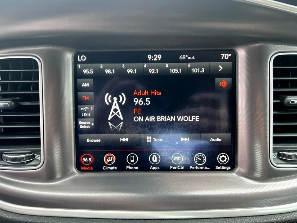 2021 Dodge Charger 8th Gen - Image 13 of 20