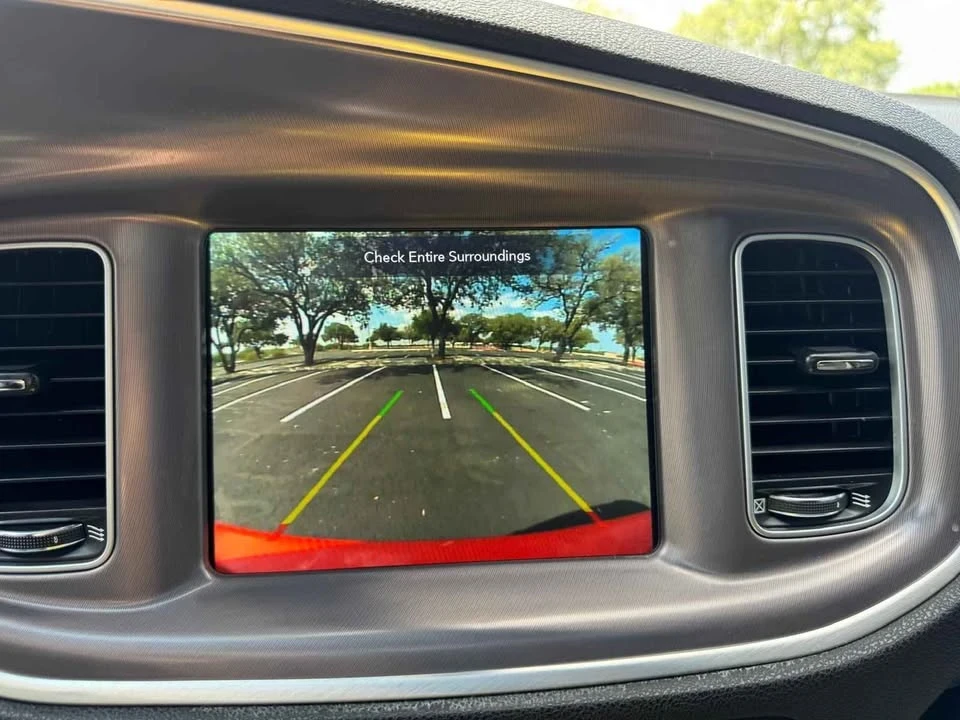 2021 Dodge Charger 8th Gen - Image 15 of 18