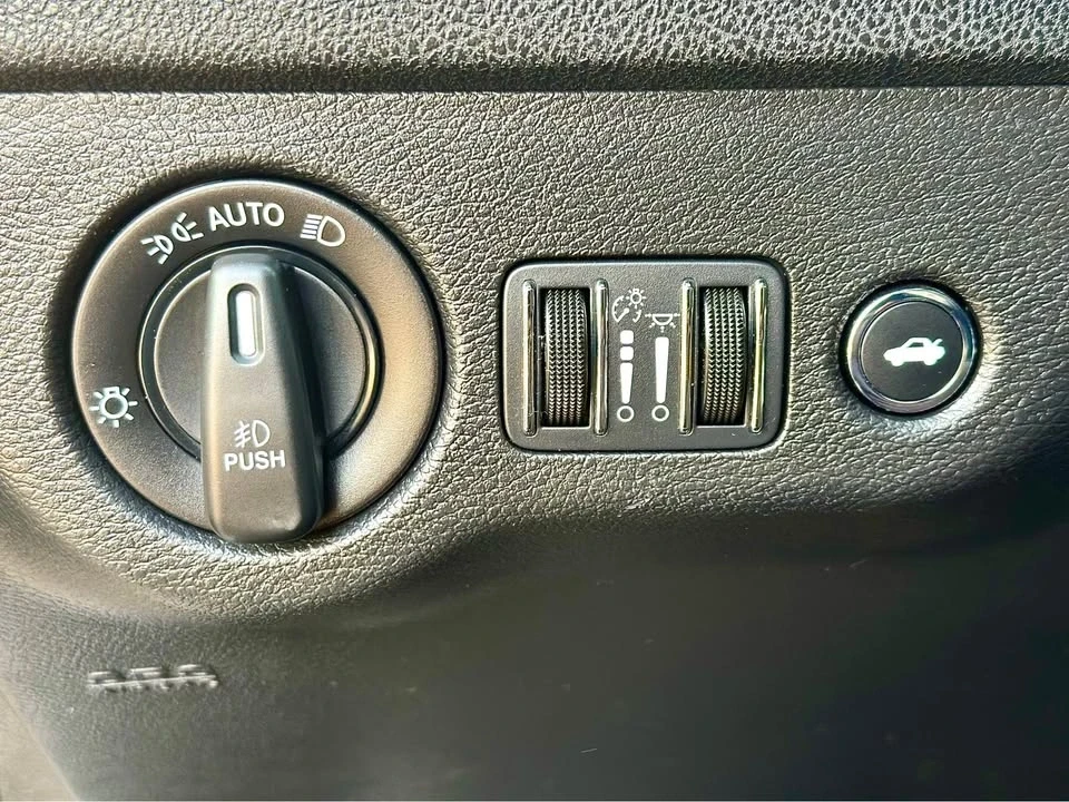 2021 Dodge Charger 7th Gen - Image 16 of 17