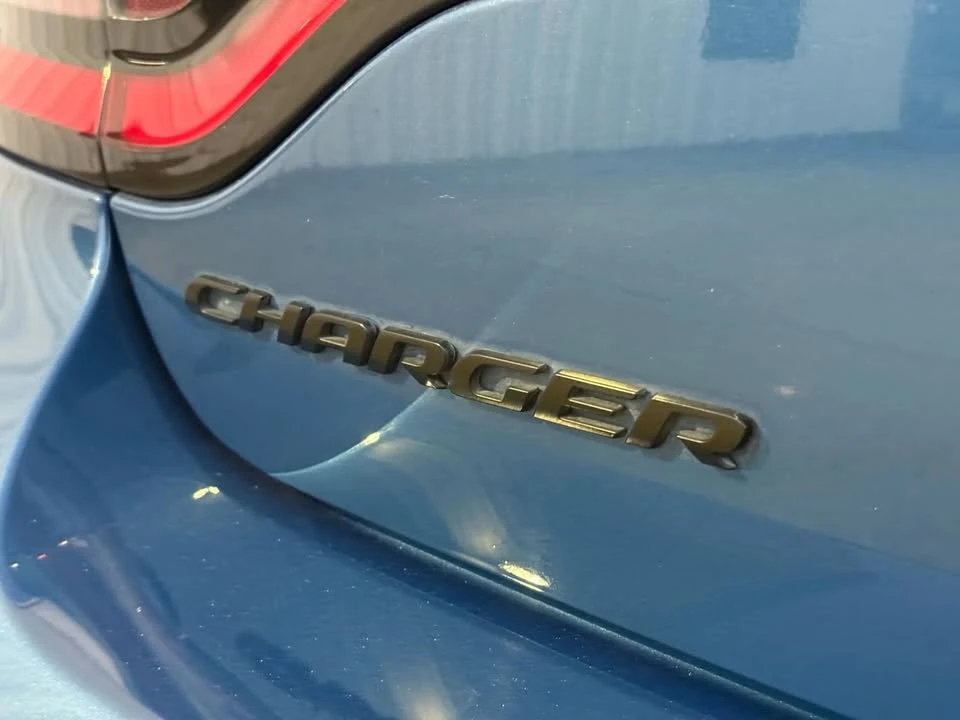 2021 Dodge Charger 8th Gen - Image 15 of 20