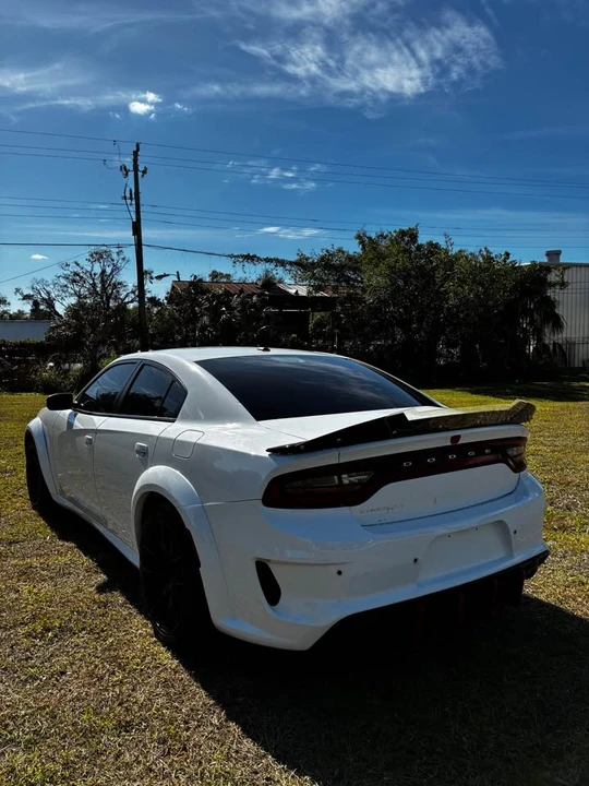 2021 Dodge Charger 8th Gen - Image 5 of 9