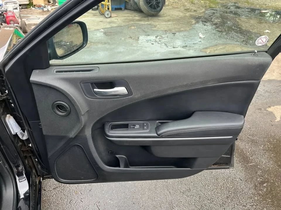2021 Dodge Charger 8th Gen - Image 17 of 20