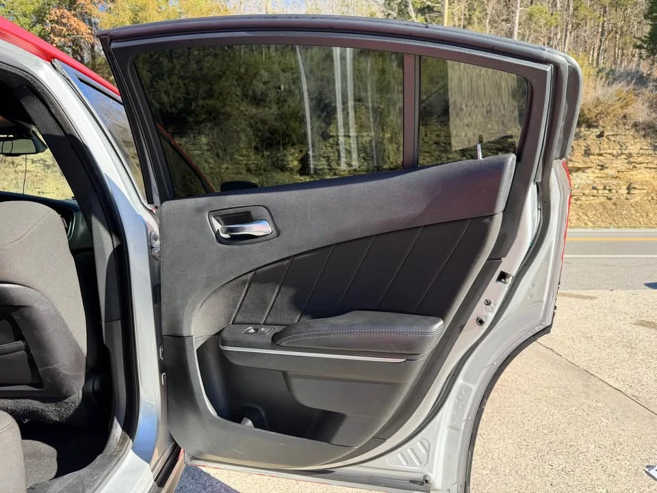 2021 Dodge Charger 8th Gen - Image 11 of 19