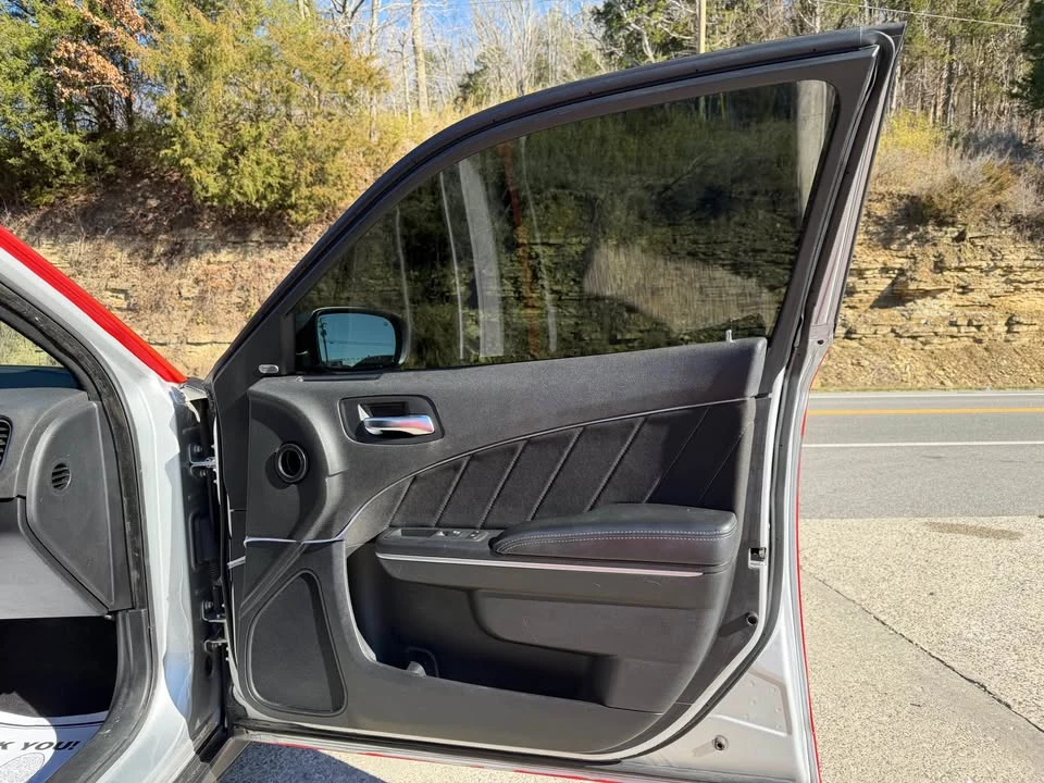 2021 Dodge Charger 8th Gen - Image 9 of 19