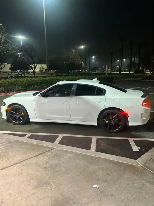 2021 Dodge Charger 7th Gen - Image 3 of 4