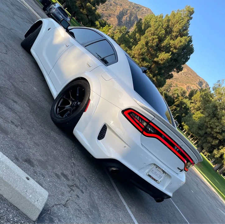 2021 Dodge Charger SRT Hellcat 7th Gen - Image 5 of 13