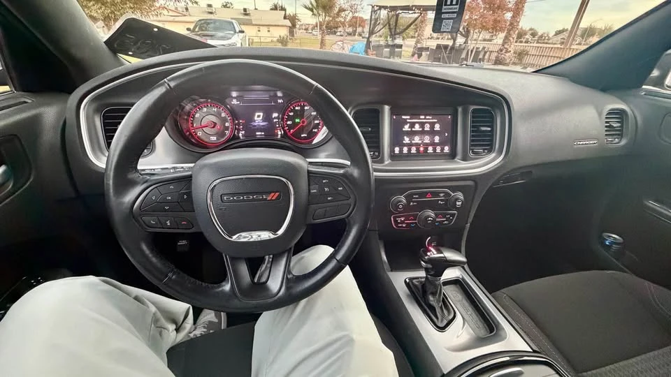 2021 Dodge Charger 7th Gen - Image 10 of 11
