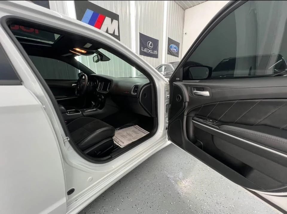 2021 Dodge Charger 8th Gen - Image 14 of 18
