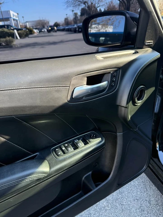 2021 Dodge Charger 7th Gen - Image 15 of 18