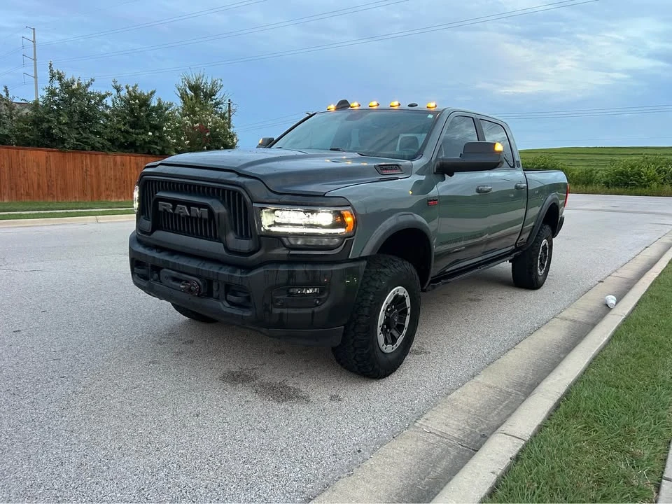 2021 Ram 2500 - Image 2 of 13