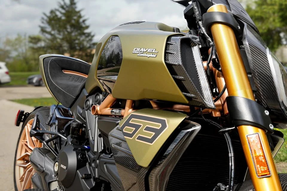 2021 Ducati Diavel - Image 5 of 5
