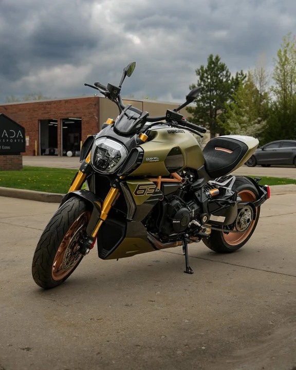 2021 Ducati Diavel - Image 2 of 5