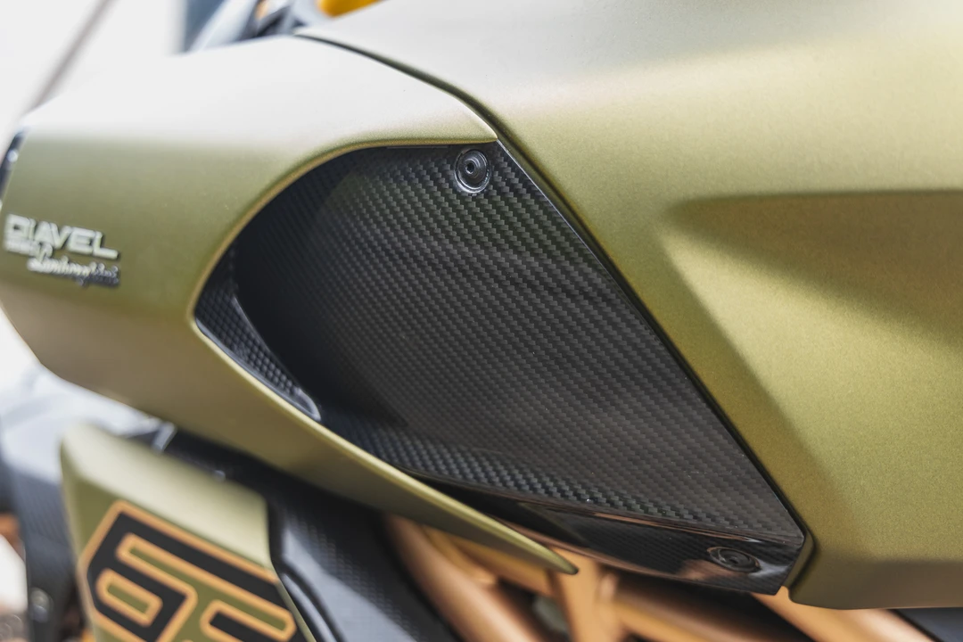 2021 Ducati Diavel - Image 14 of 31