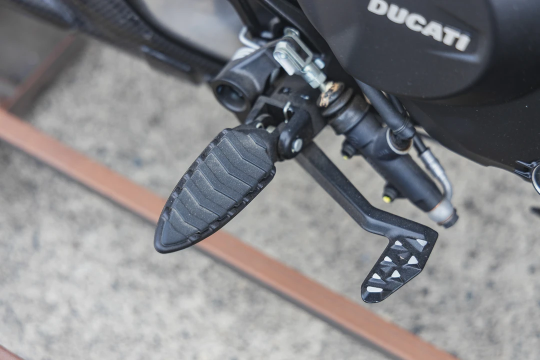 2021 Ducati Diavel - Image 20 of 31