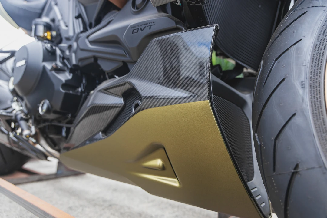 2021 Ducati Diavel - Image 23 of 31