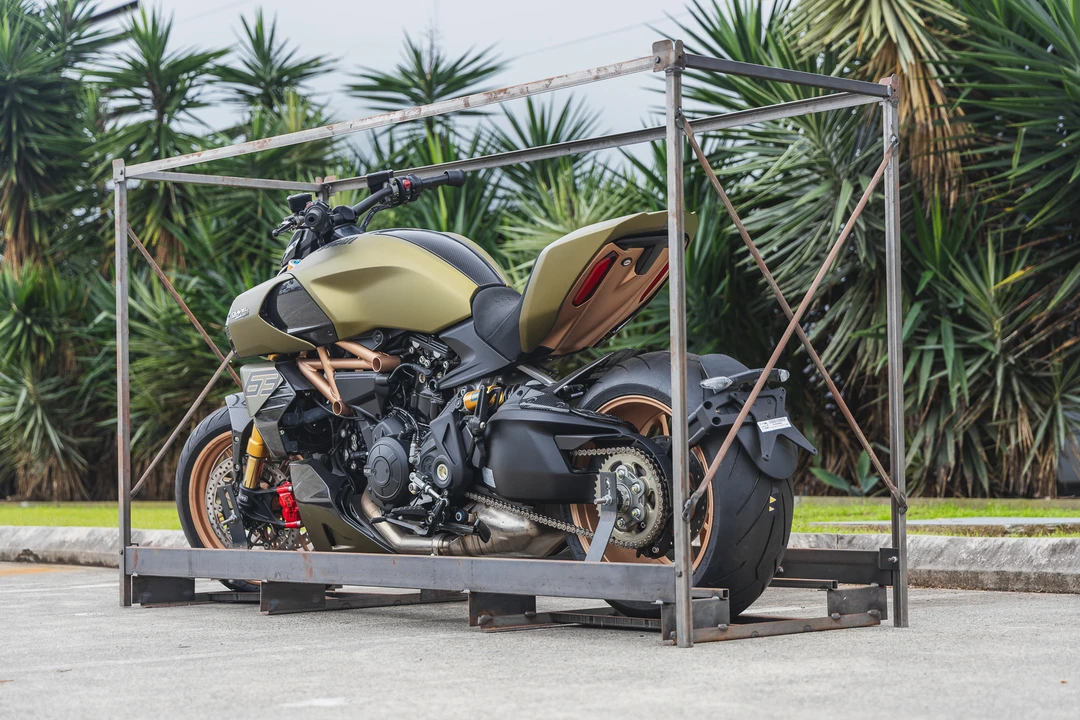 2021 Ducati Diavel - Image 5 of 31