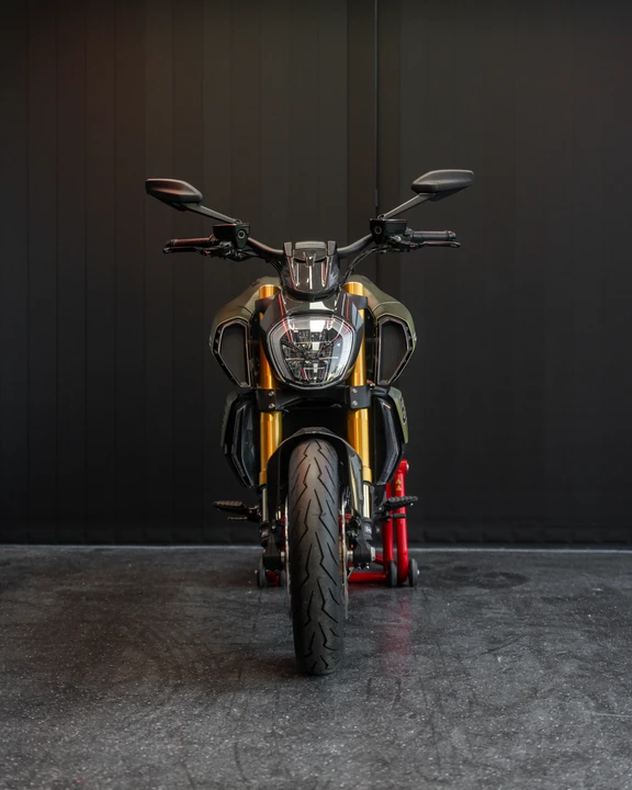 2021 Ducati Diavel - Image 18 of 31