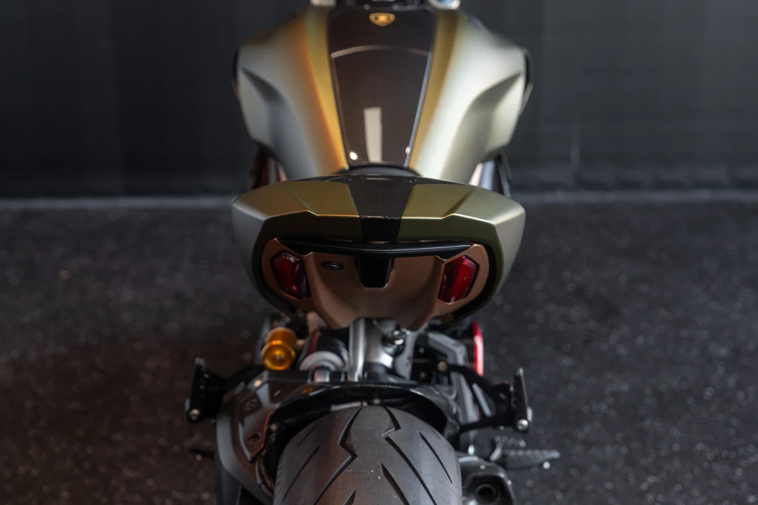 2021 Ducati Diavel - Image 23 of 31