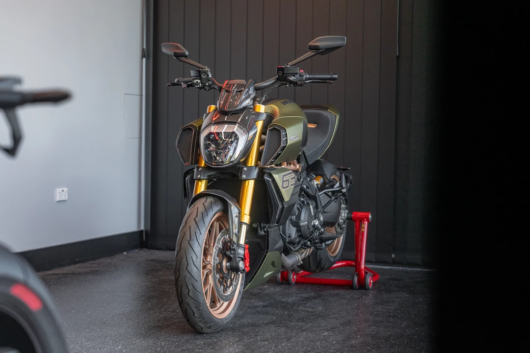 2021 Ducati Diavel - Image 11 of 31