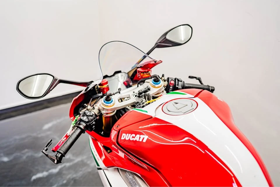 2021 Ducati V4 - Image 10 of 10