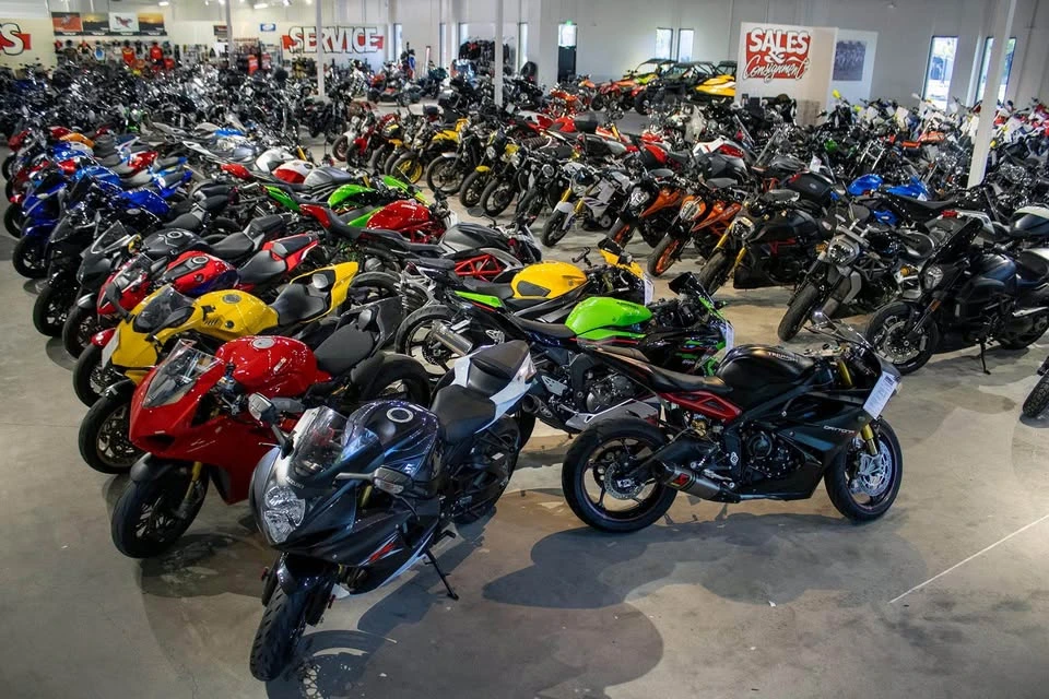 2021 Ducati Streetfighter - Image 3 of 3