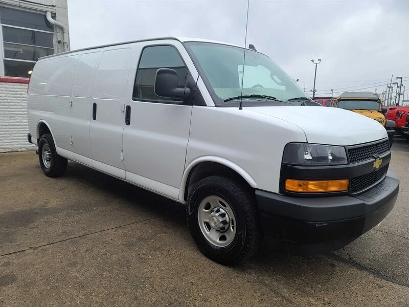 2021 Chevrolet Express - Image 4 of 4