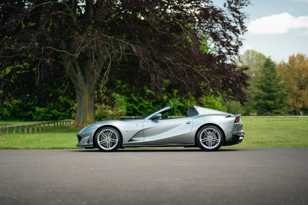 2021 Ferrari 812 GTS - Image 13 of 31