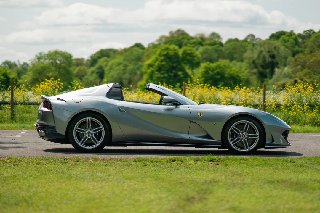 2021 Ferrari 812 GTS - Image 15 of 31