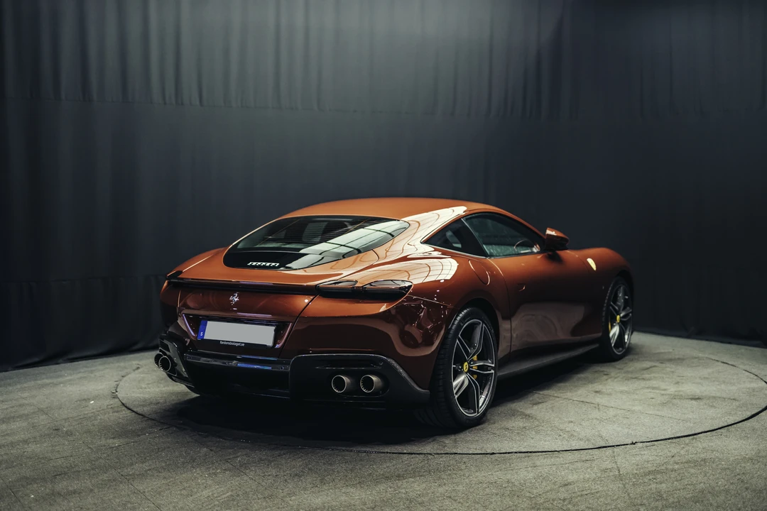 2021 Ferrari Roma - Image 8 of 31