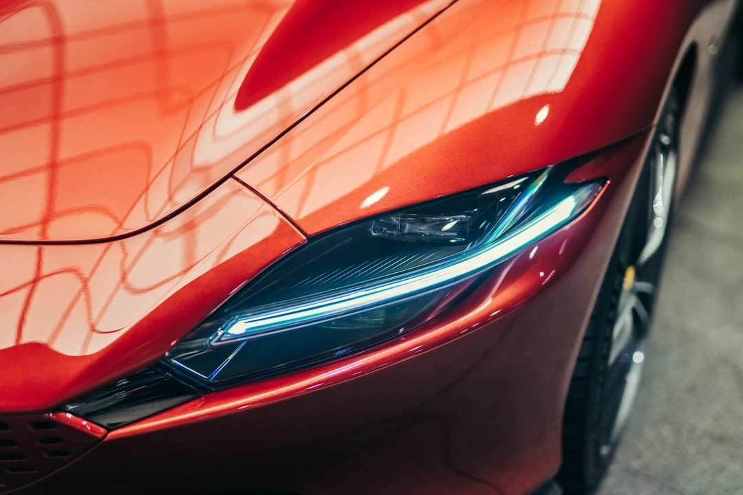2021 Ferrari Roma - Image 14 of 31