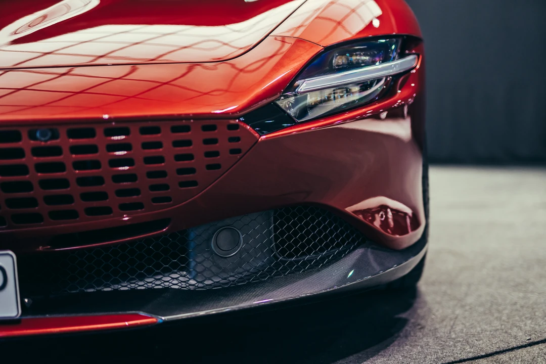 2021 Ferrari Roma - Image 21 of 31