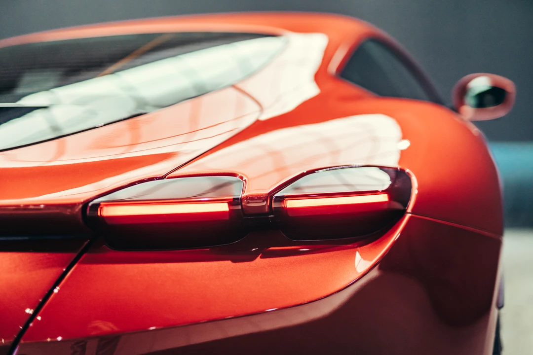 2021 Ferrari Roma - Image 26 of 31