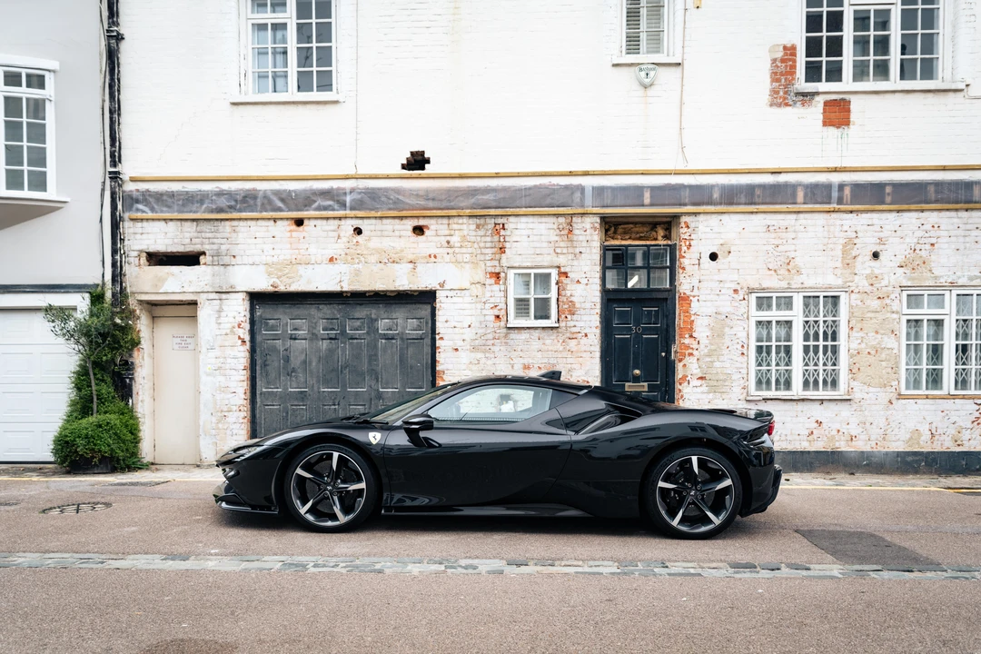 2021 Ferrari SF90 Stradale - Image 9 of 31